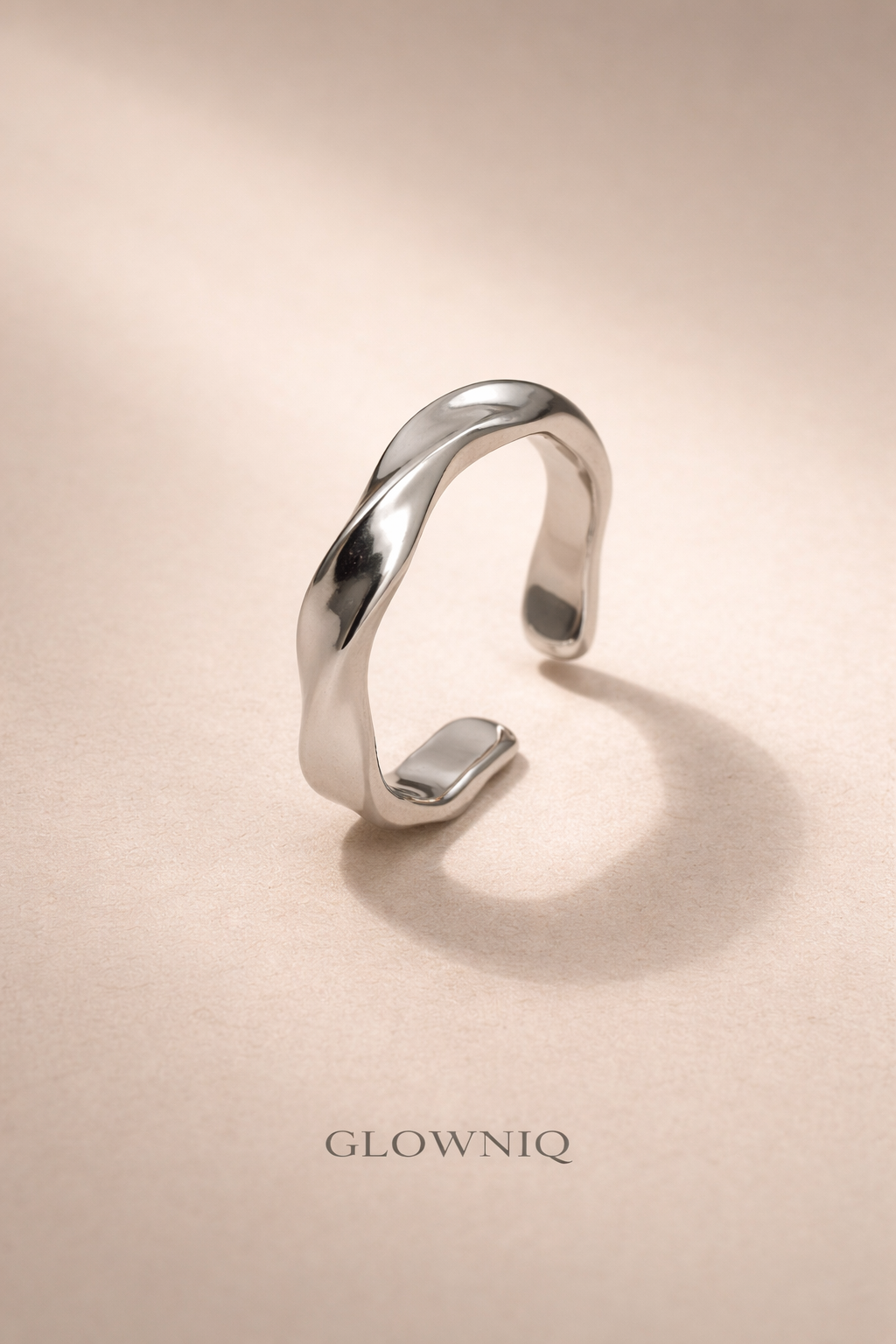 GLOWNIQ Mobius-Wellenring